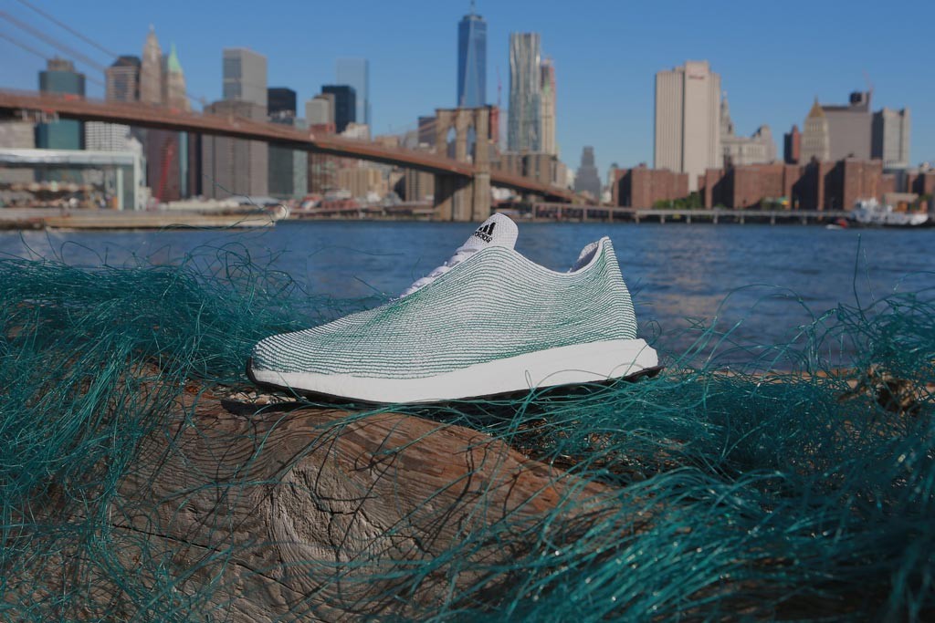 Adidas X Parley for the Oceans - chaussure composée de filets récupérés en mer